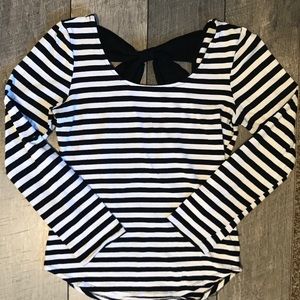 B&W Stripped Shirt🖤